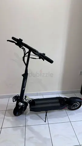 Crony Electric Scooter – 30 km/h Speed + Helmet + Safety Jacket + Air Pump