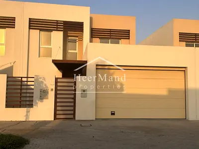 Stunning Views-Upgraded-Private 3 Bed Plus Maids