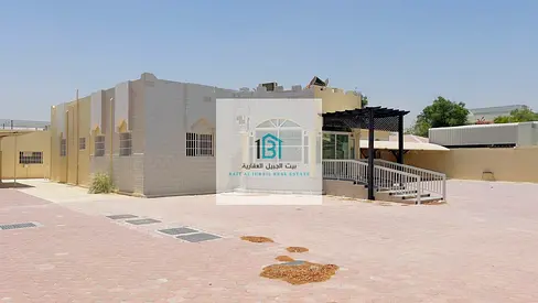 للبيع فيلا في الجُرينة – الشارقة - موقع مميز بالقرب من متاجر الجُرينة