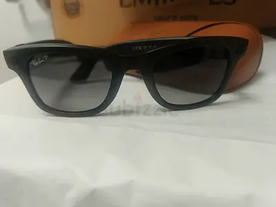 META Ai Ray-Ban Wayfarer sunglasses (black) with case - good condition