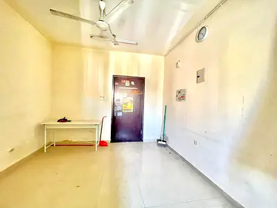 Lavish studio full family building near to Jim's school 17k