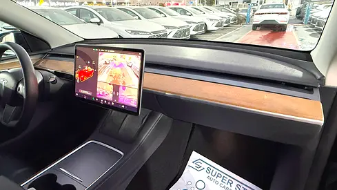 صورة 9 لـ 2022 Tesla MODEL Y