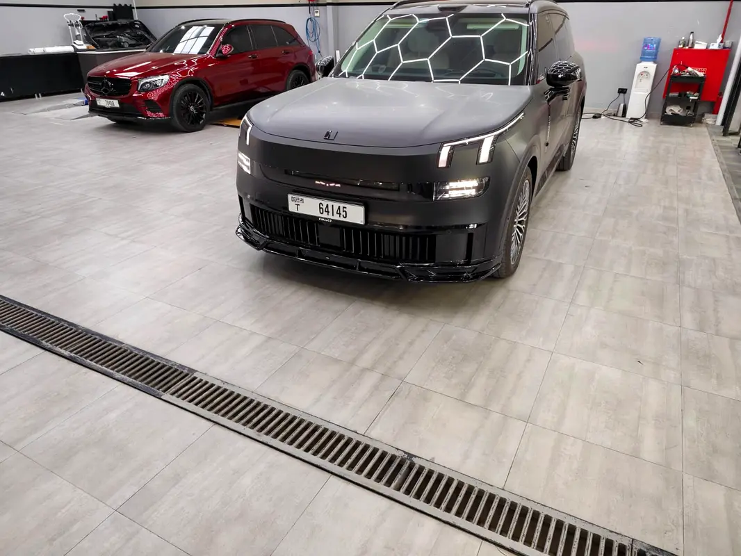 Lynk & Co 900 2025 — photo 1 of 19