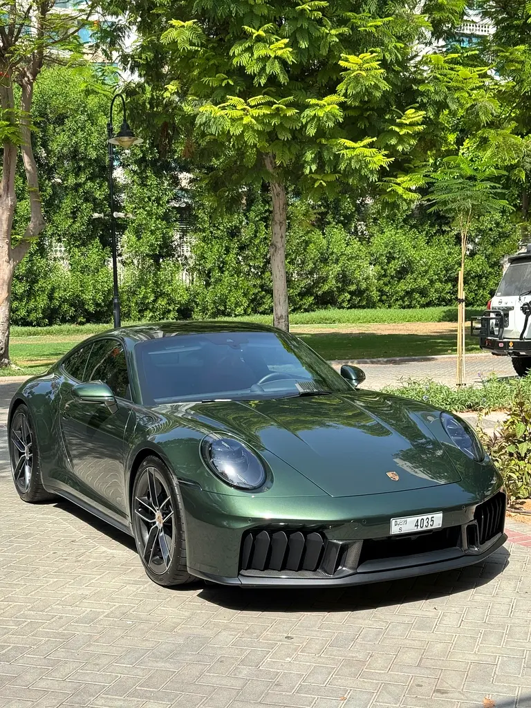 Porsche 911 2025 — photo 1 of 12