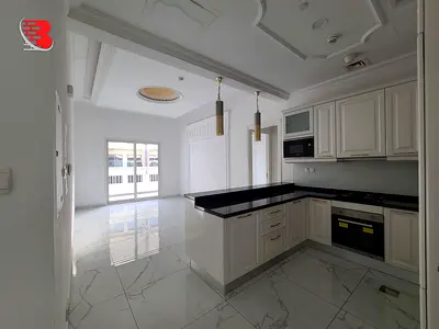 Unfurnished 1BR | Community View | Fitted Kitchen
