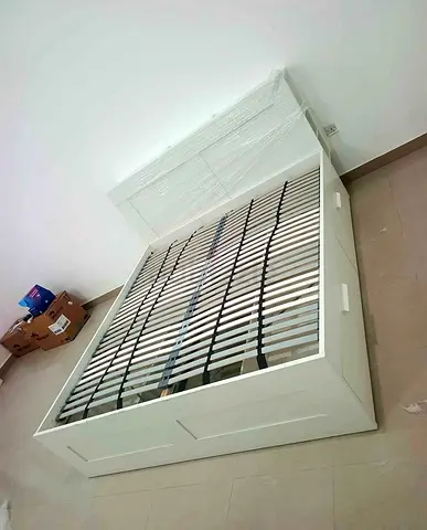 IKEA brimness king size 180×200cm bed frame with headboard+ 4 big storage drawers + IKEA mattress ✨