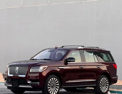 Lincoln Navigator Presidential 2019 GCC Specs under warranty