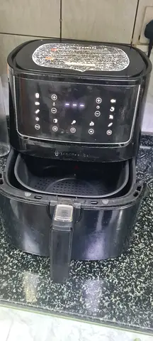 Used Black Digital Air Fryer with Touch Controls