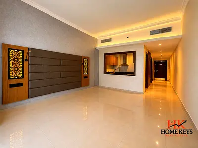 Move-In Ready Studio | Housekeeping Included | Walk to Metro | High Floor