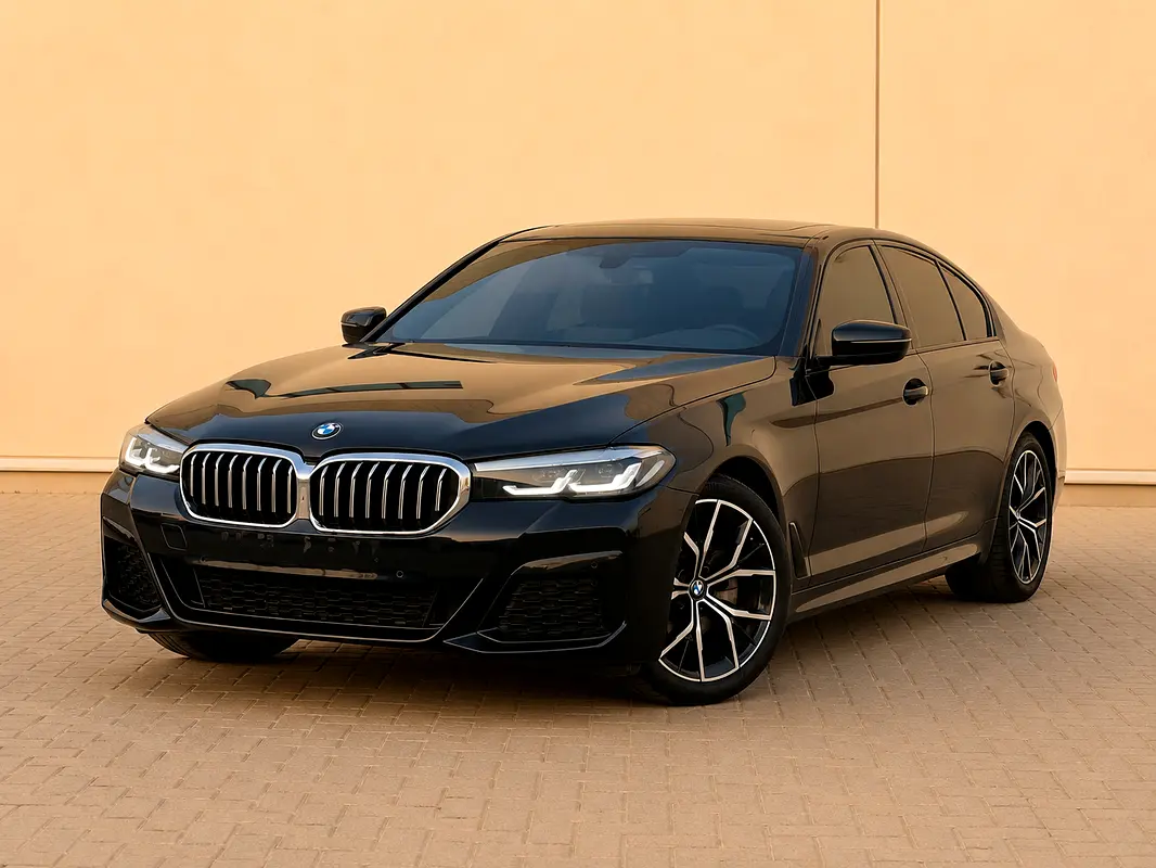 BMW 5-Series 2023 — photo 1 of 19