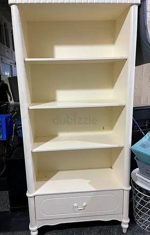 POUTRY BARN CABINET