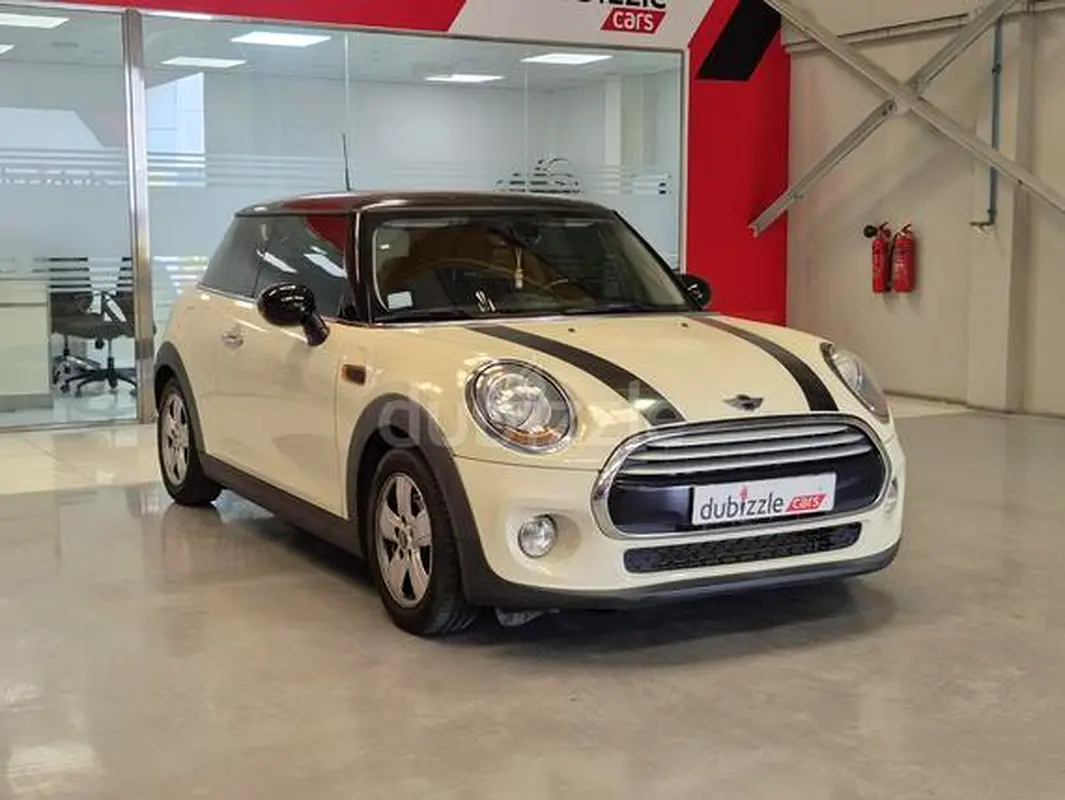 MINI Cooper 2015 — photo 1 of 18