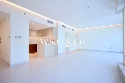Upgraded | Marina View | Unfurnished Unit