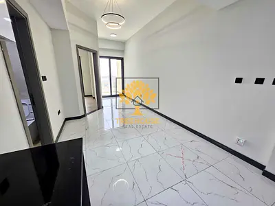 HIGHER FLOOR| VACANT | SPACIOUS LAYOUT