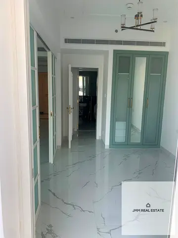 Unfurnished | Fitted Kitchen | Vacant