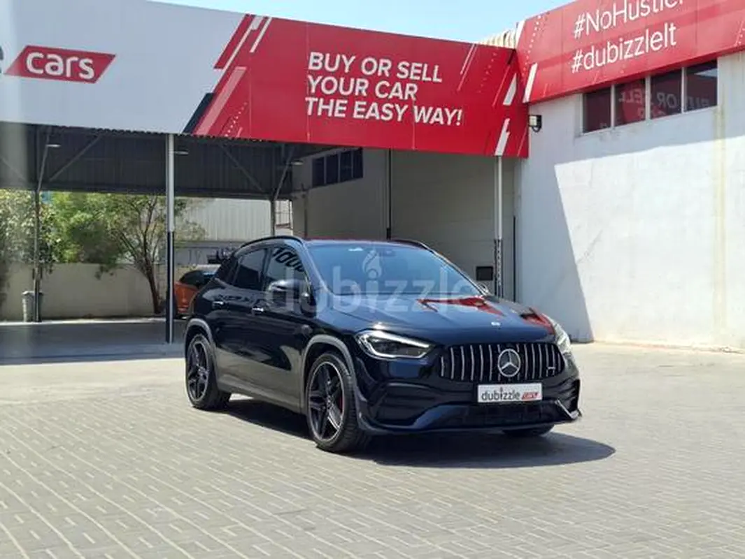 Mercedes-Benz GLA-Class 2023 — photo 1 of 12