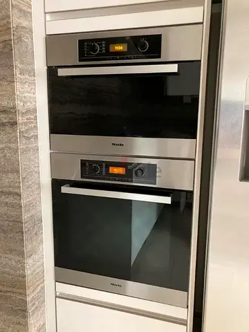 Miele Built in Electric Microwave and Oven 60cm