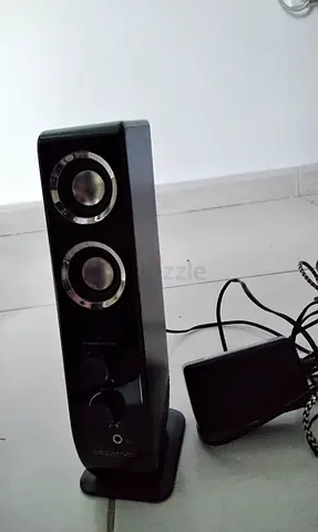 Compact Creative Inspire T10 Desktop Speaker - Single Unit