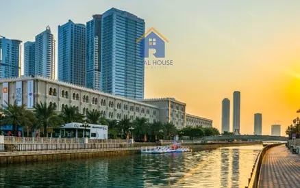 Studio Apartment with Private Pool in Al Qasba
