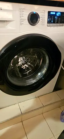 Front-load Samsung Washing Machine - Good Working Condition