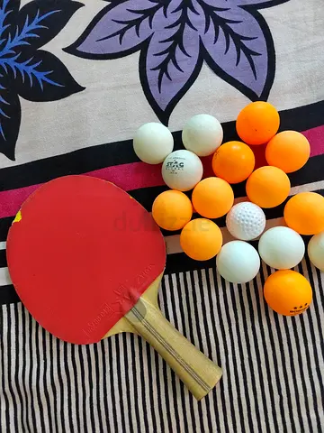 Table Tennis Paddle with Assorted Ping Pong Balls — Used