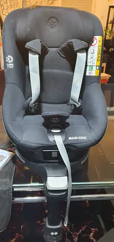 MAXI COSI INFANT CAR SEAT - PEARL360 + FAMILY FIX 360 + REAR SEAT PROTECTOR