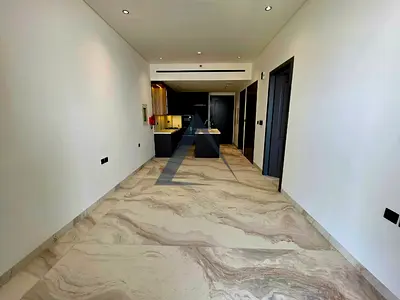 HIGH FLOOR | CHILLER FREE | LUXURY LIVING