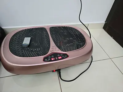 Vibration Plate Exercise Machine with Remote Control