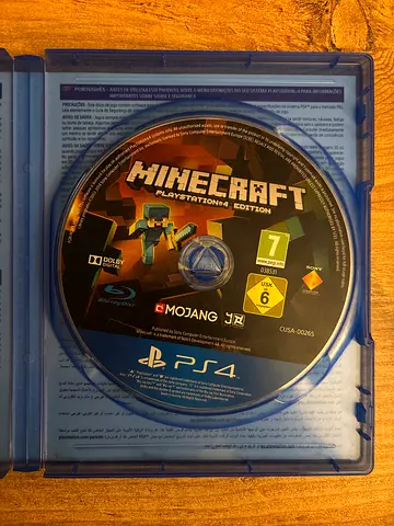 Minecraft PlayStation 4 (PS4) - Disc with Case