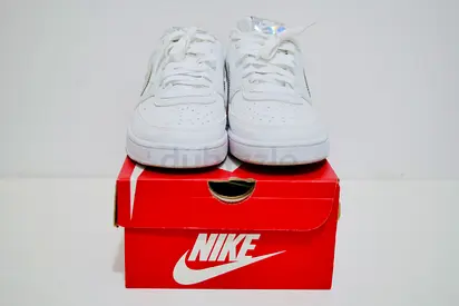 White Nike sneakers with original box - mens size (used)