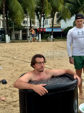 Portable inflatable ice bath tub - used, good condition