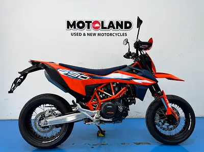 KTM SMC690R  2024 in Dubai