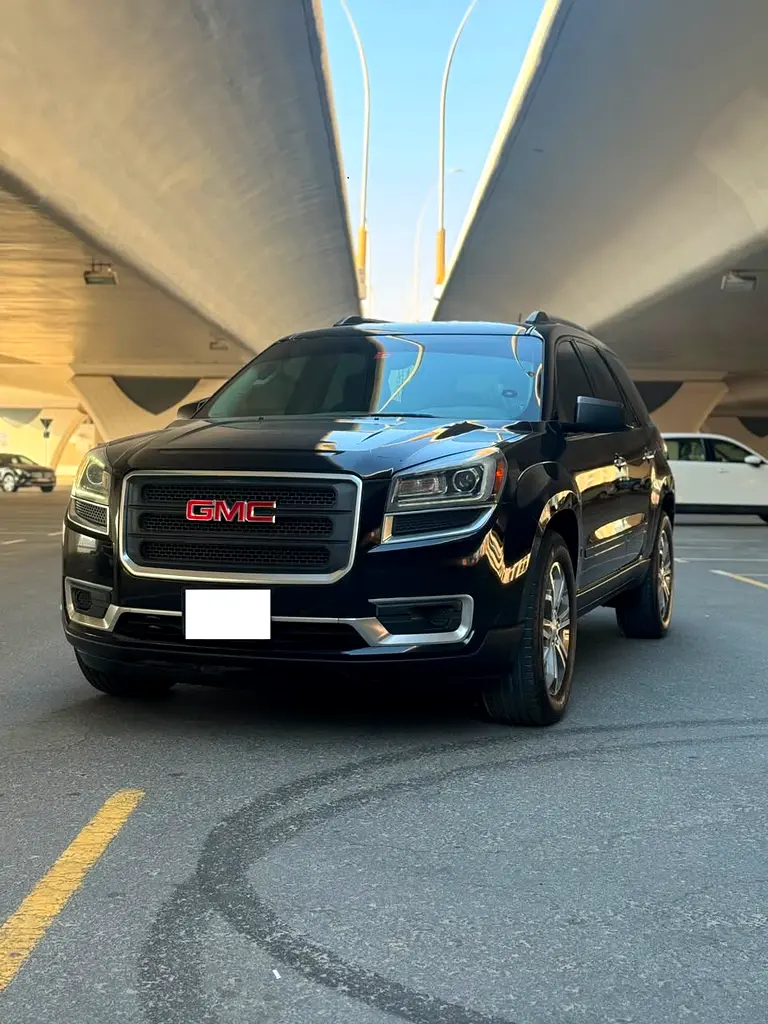GMC Acadia 2014 — photo 1 of 19
