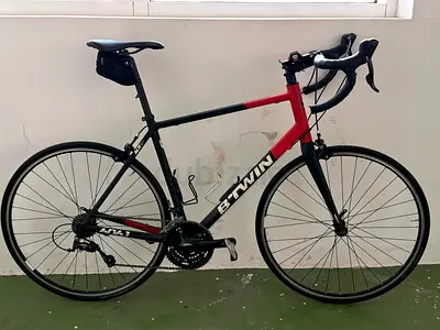 BTwin Triban 520 Road Bike - Shimano Sora groupset - Excellent Condition  BTwin Triban 520 Road Bike