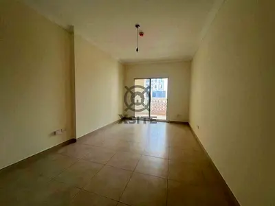 Spacious 2 BR+Storage | Unfurnished | Vacant