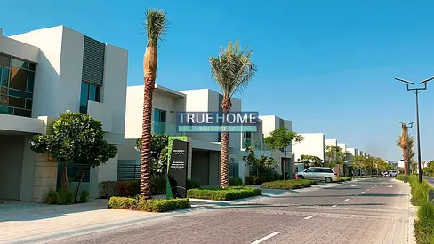 Luxury Corner Plot | Approved to Build 6BR Villa