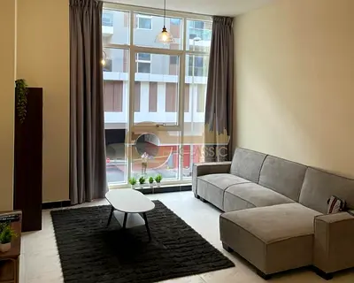 BRIGHT & STYLISH UNIT | SPACIOUS APARTMENT