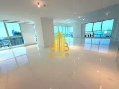 Penthouse | Spacious 5-Bedroom| Corniche| Premium Amenities