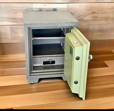 Used Heavy Duty Office Safe with Shelves and Lock