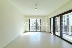 Pool View | Corner Unit | Bright &amp; Modern