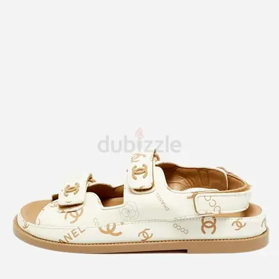 Chanel White Leather Dad Flat Sandals Size 38.5