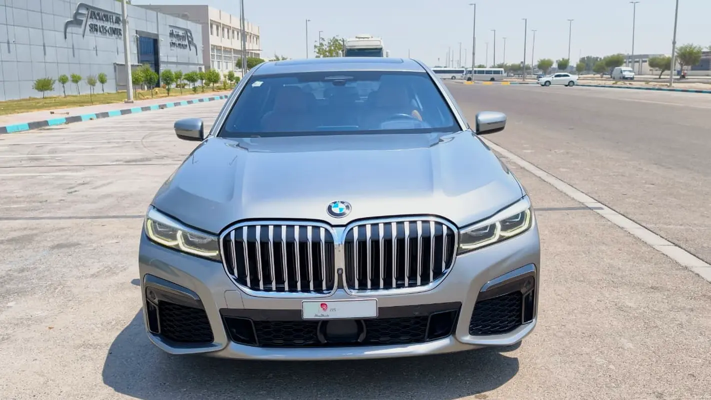 BMW 7-Series 2020 — photo 1 of 20