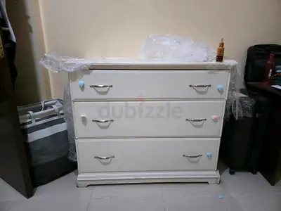 White 3-Drawer Wooden Dresser / Chest of Drawers