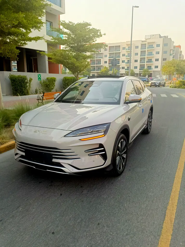 BYD Song Plus 2025 — photo 1 of 15
