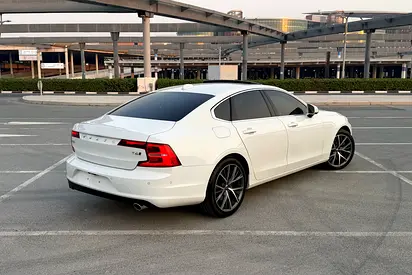 2018 Volvo S90 照片 2