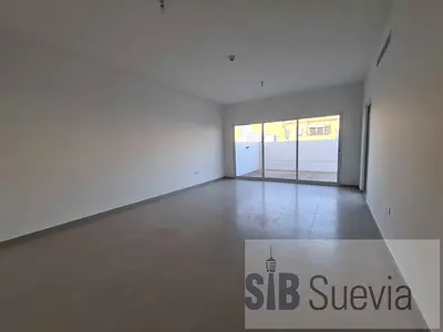 4 Bed | Semi Detach | Vacant