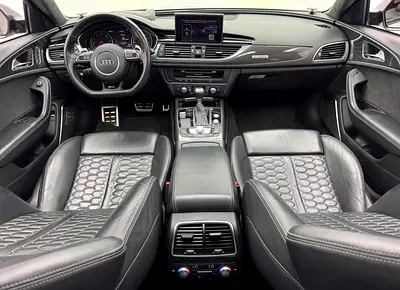 صورة 7 لـ 2017 AUDI RS6