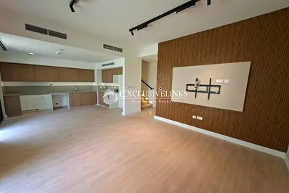Upgraded Corner Villa | 4BR + Maid | Big Plot