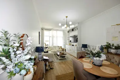 VOT | Furnished | Upgraded | Spacious Layout