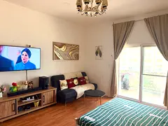Looking for flatmate to share studio in Dubailand  (Male )